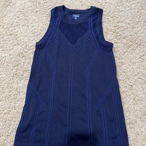 Athleta oxygen top dark blue